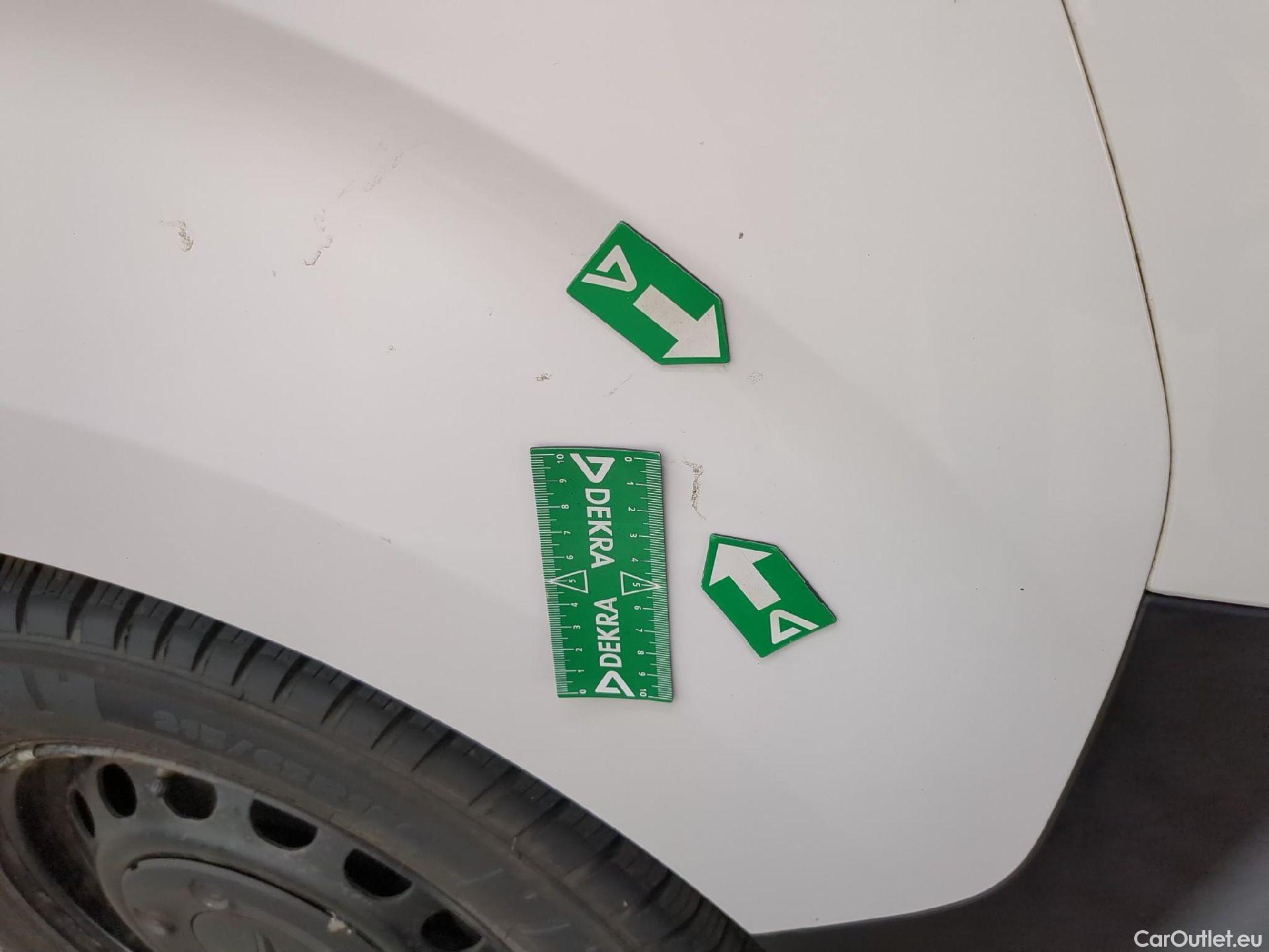  Citroen  Jumpy  Fourgon Club XL 2.0 BlueHDi 120CV BVM6 E6dT #35