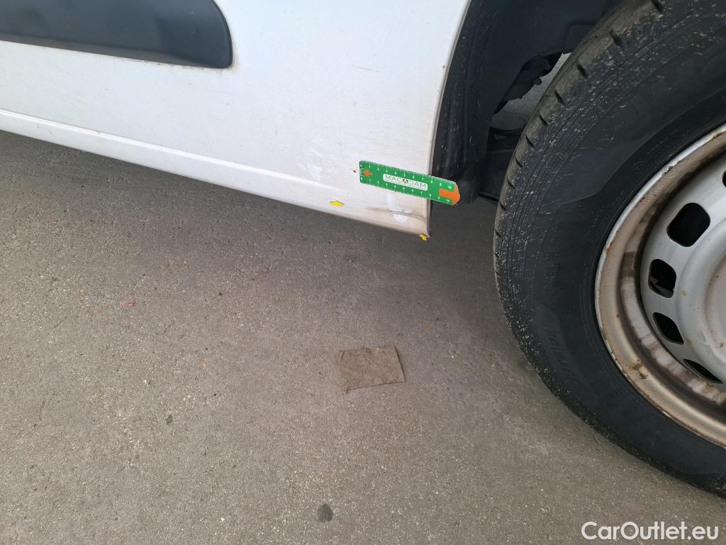  Citroen  Berlingo  Fourgon Club M 650 1.5 BlueHDi 75CV BVM5 E6dT #15