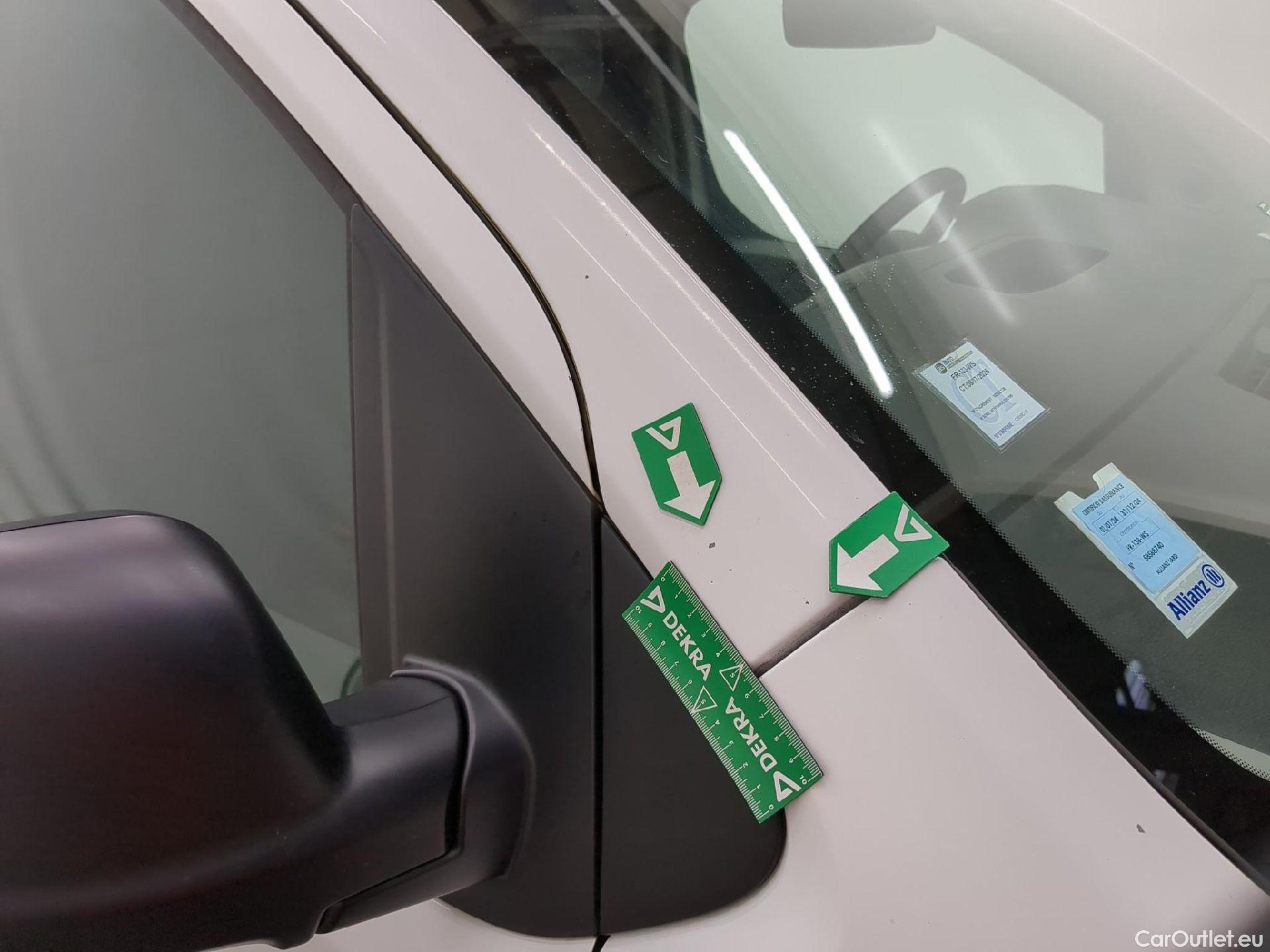  Citroen  Jumpy  Fourgon Club XL 2.0 BlueHDi 120CV BVM6 E6dT #37