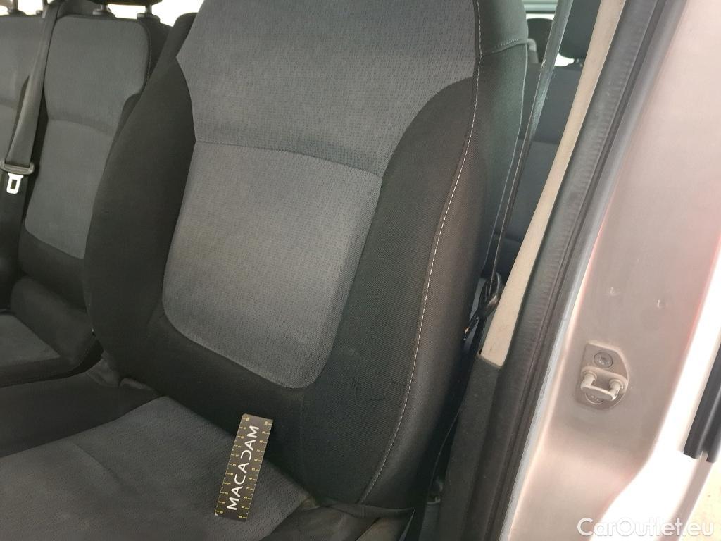  Opel  Vivaro  B Fourgon/Combi Combi L1H1 2 7t 1.6 turbo 120CV BVM6 9 Sieges E5 #21