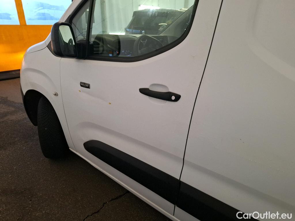  Citroen  Berlingo  Fourgon Club XL 950 1.5 BlueHDi 100CV BVM5 E6dT #25