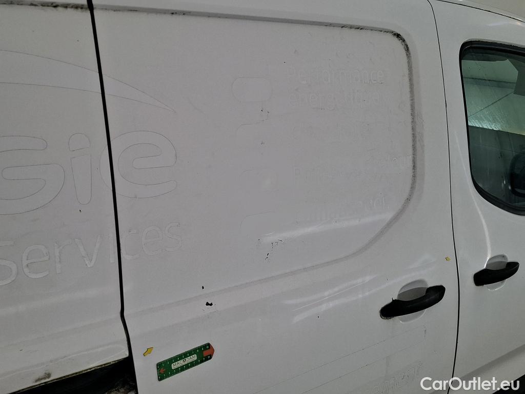  Citroen  Berlingo  Fourgon Club M 650 1.5 BlueHDi 75CV BVM5 E6dT #3