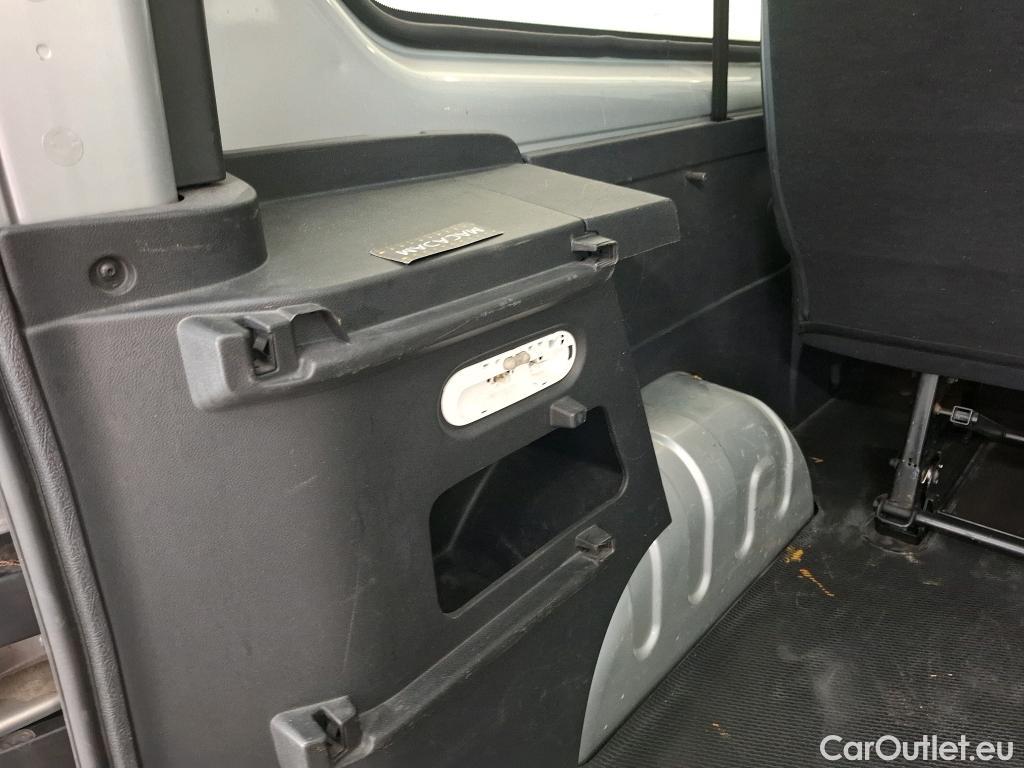  Opel  Vivaro  B Fourgon/Combi Combi L1H1 2 7t 1.6 turbo 120CV BVM6 9 Sieges E5 #27