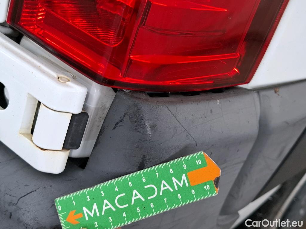  Renault  Master  III Fourgon L2H2 3 5 Grand Confort dCi 125CV BVM6 E5 #61