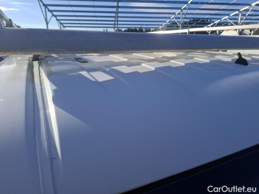  Peugeot  Boxer PEUGEOT  VU 4p Fourgon BLUEHDI 130 PREMIUM 333 L1H1 #25