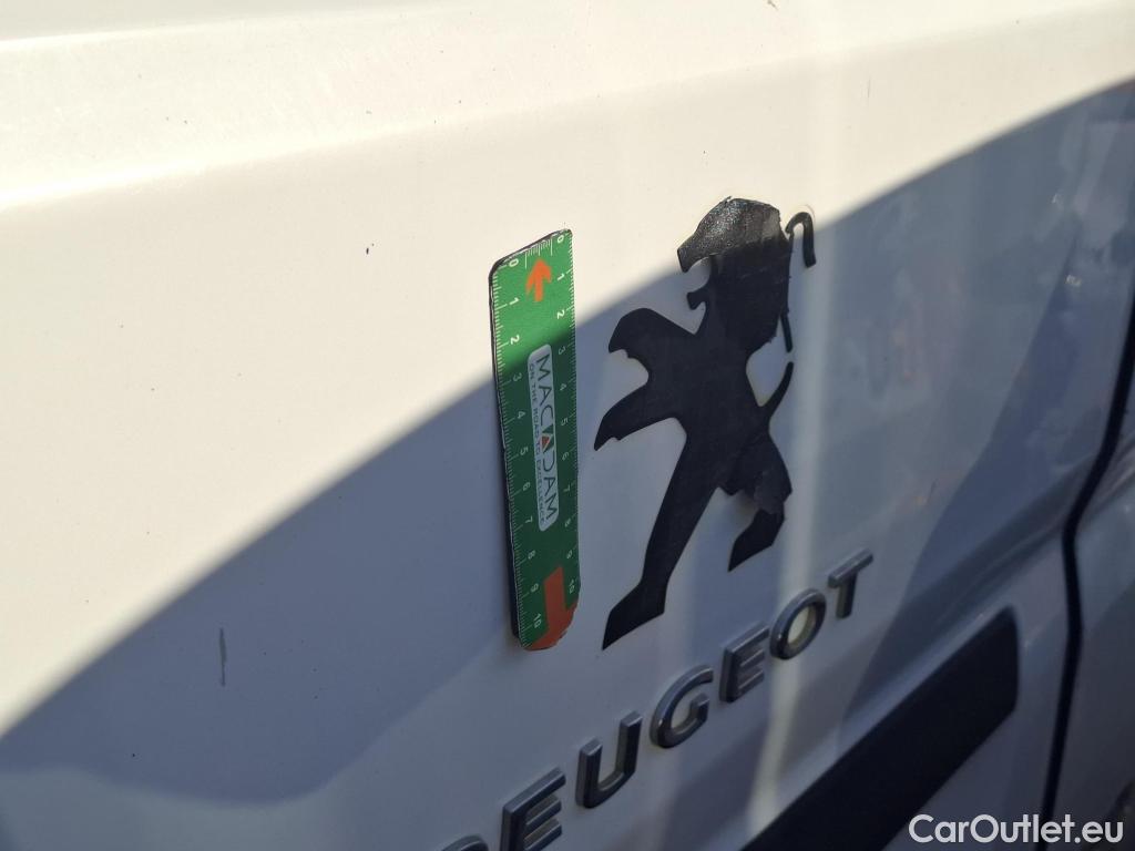  Peugeot  Boxer PEUGEOT  VU 4p Fourgon BLUEHDI 130 PREMIUM 333 L1H1 #77