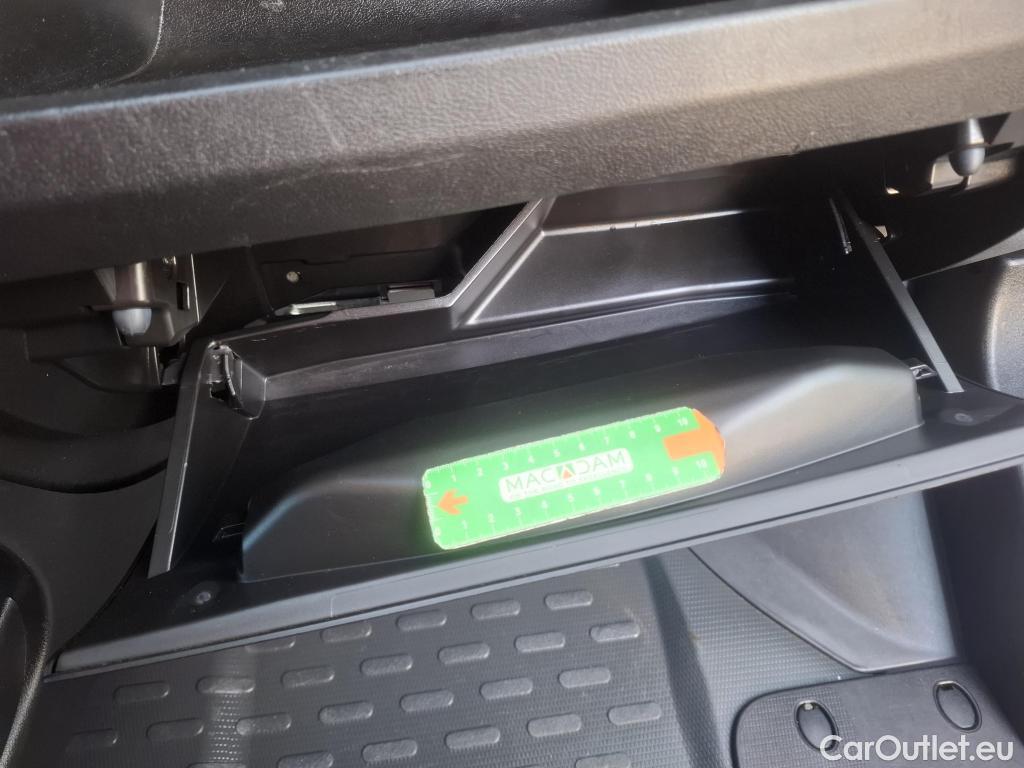  Peugeot  Boxer PEUGEOT  VU 4p Fourgon BLUEHDI 130 PREMIUM 333 L1H1 #32