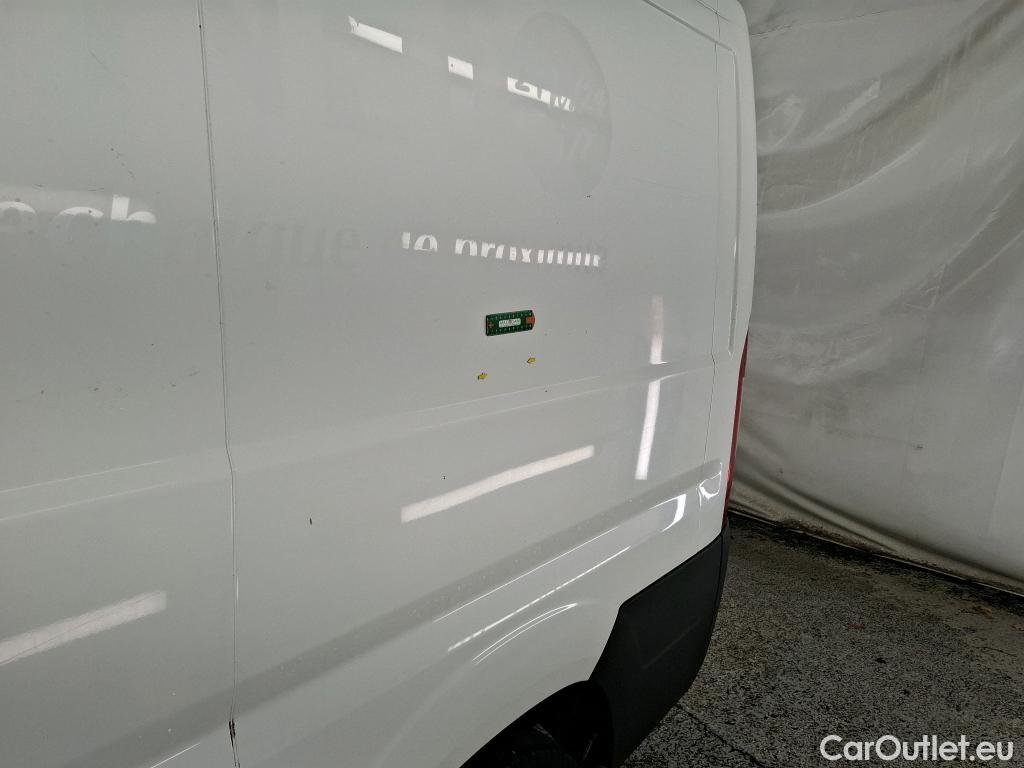  Peugeot  Boxer PEUGEOT  VU 4p Fourgon BLUEHDI 130 PREMIUM 333 L1H1 #70