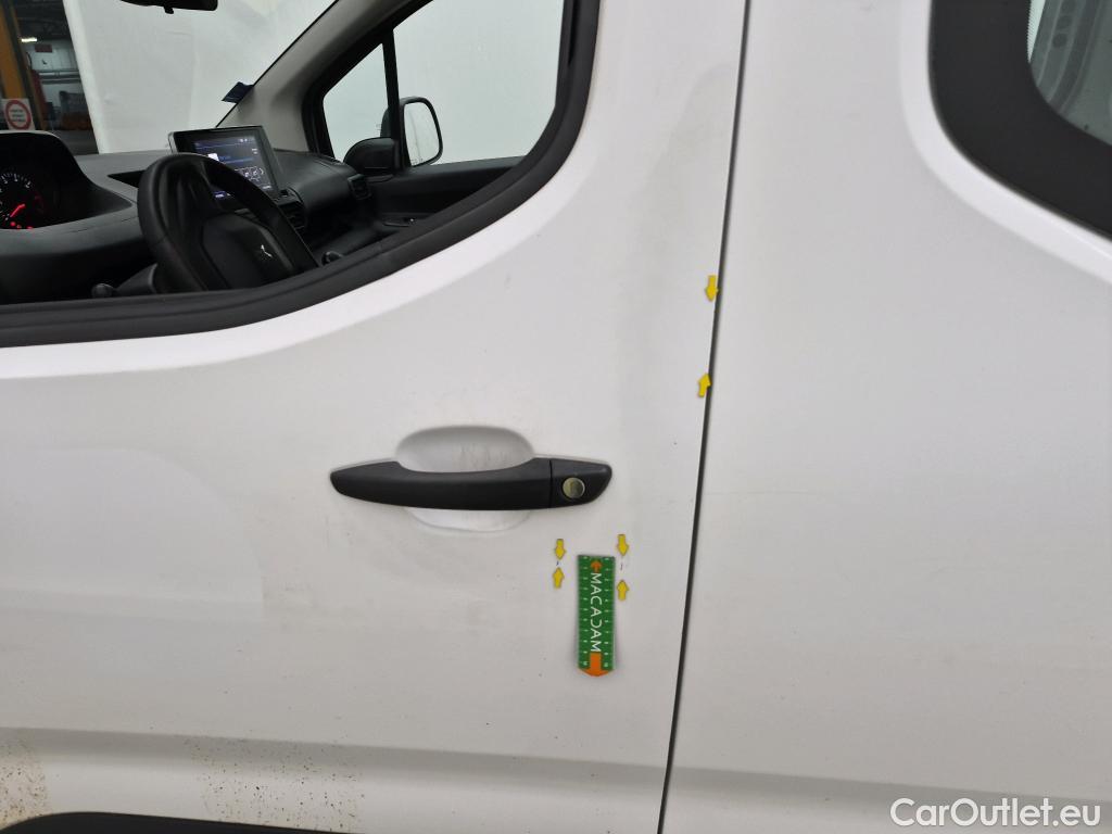  Peugeot  Partner PEUGEOT  / 2018 / 4P / Fourgonnette BHDI 100 S&S STANDARD 1000KG PREMIUM #21