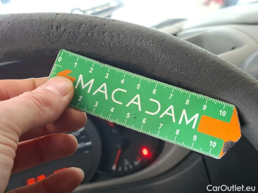  Renault  Master  III Fourgon L2H2 3 5 Grand Confort dCi 125CV BVM6 E5 #77