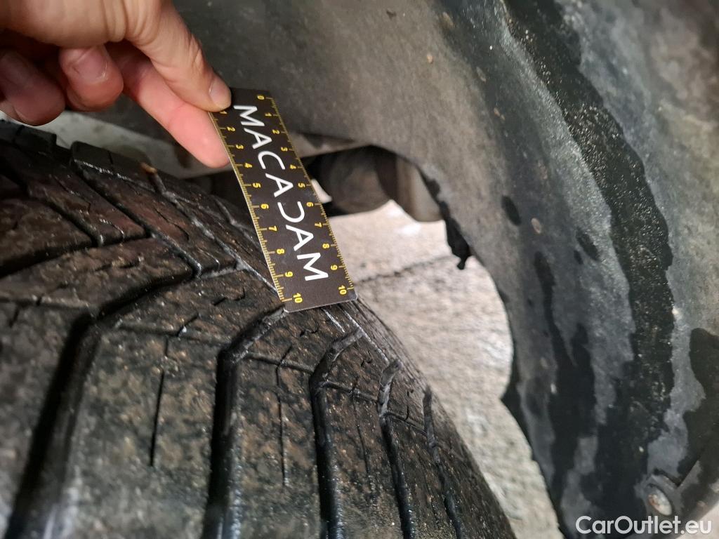  Renault  Master  Fourgon L2H2 3 5 Grand Confort dCi 125CV BVM6 E5 #28