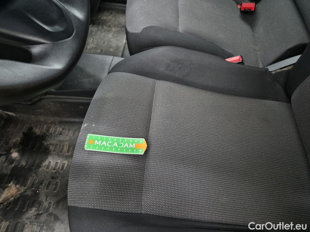  Peugeot  Partner PEUGEOT  / 2018 / 4P / Fourgonnette BHDI 100 S&S STANDARD 1000KG PREMIUM #15