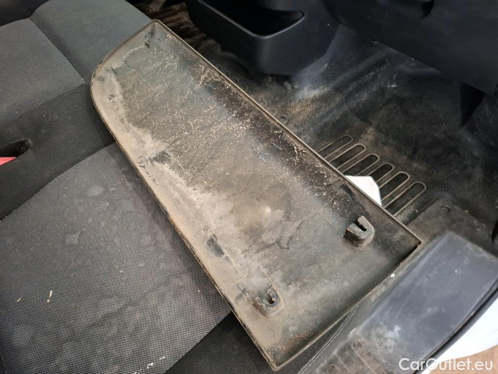  Renault  Master RENAULT  VU 4p Fourgon GD CONFORT F3500 L2H2 DCI 125 EU5 #33