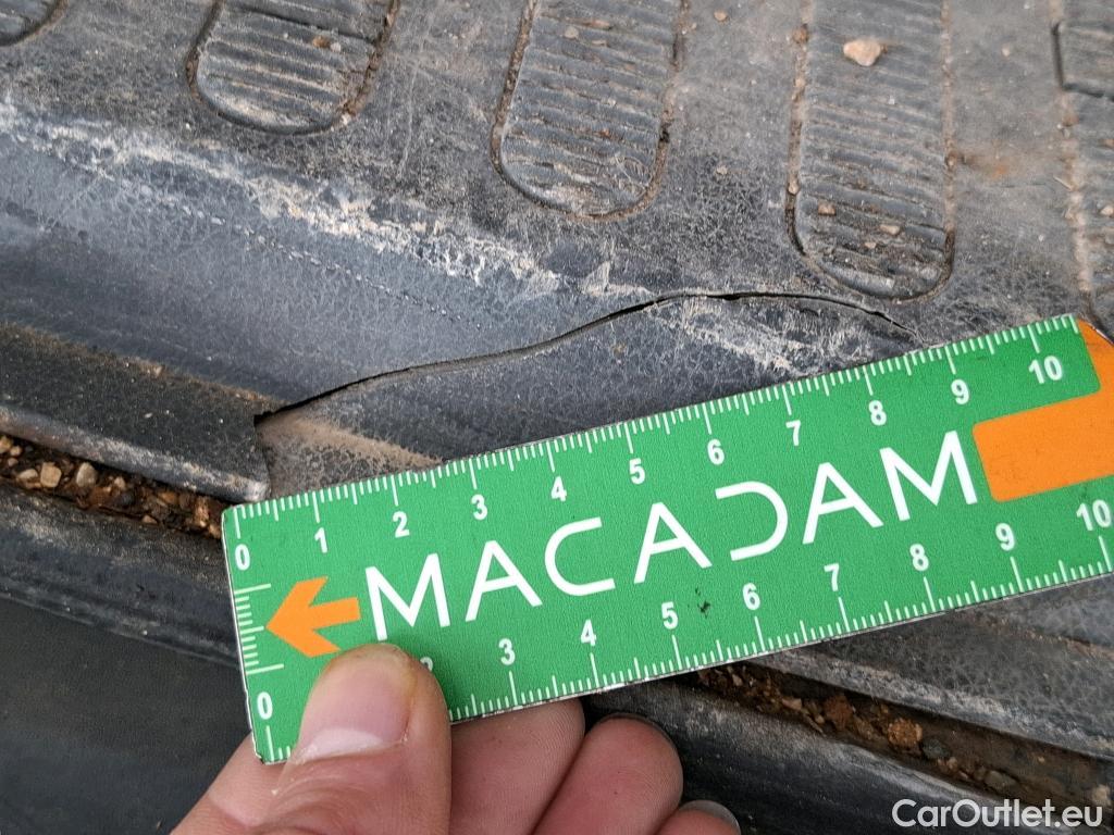  Renault  Master  III Fourgon L2H2 3 5 Grand Confort dCi 125CV BVM6 E5 #39