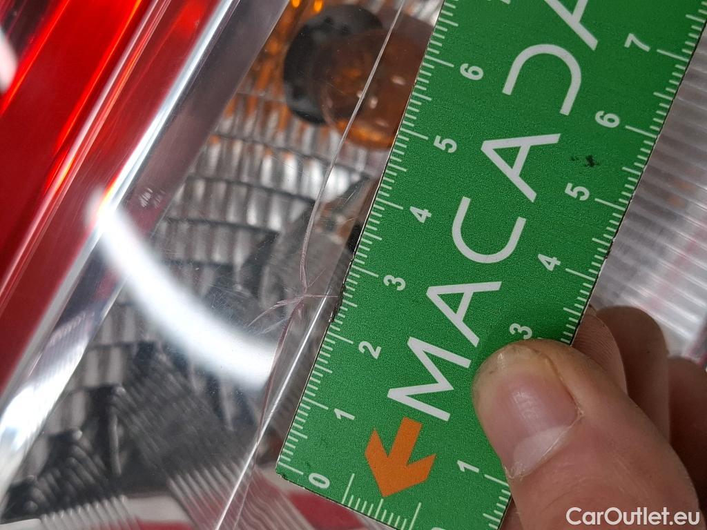  Renault  Master  III Fourgon L2H2 3 5 Grand Confort dCi 125CV BVM6 E5 #27