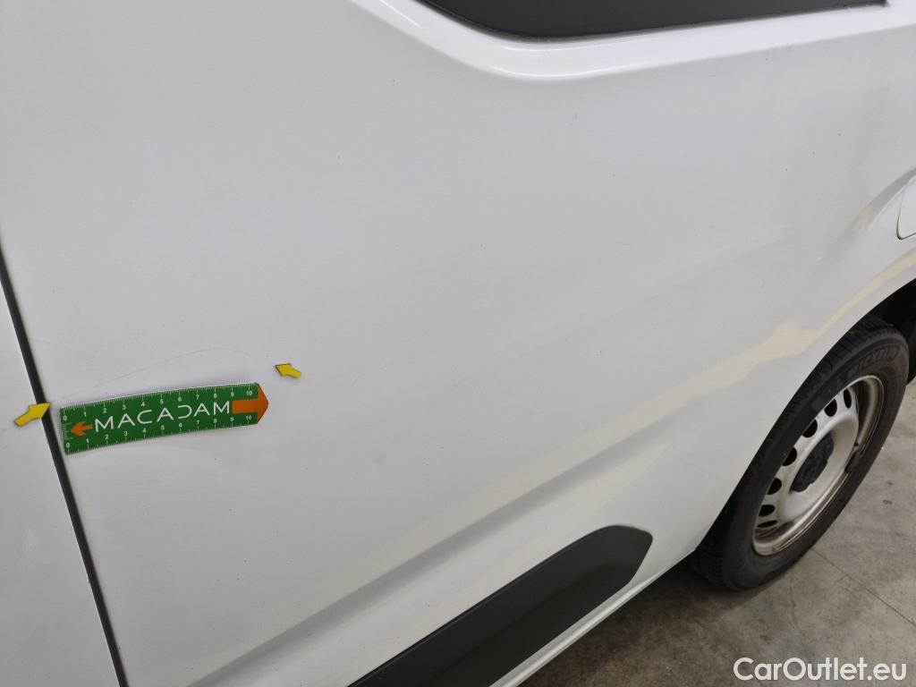  Peugeot  Partner PEUGEOT  / 2018 / 4P / Fourgonnette BHDI 100 S&S STANDARD 1000KG PREMIUM #29