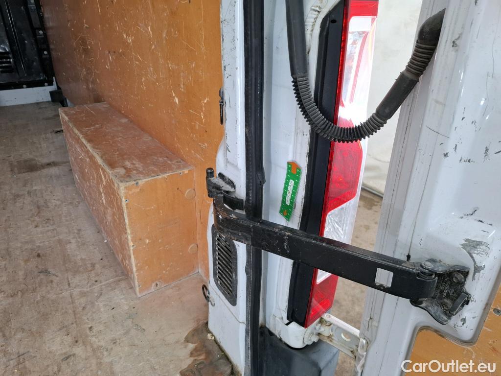  Renault  Master RENAULT  VU 4p Fourgon GD CONFORT F3500 L2H2 DCI 125 EU5 #28