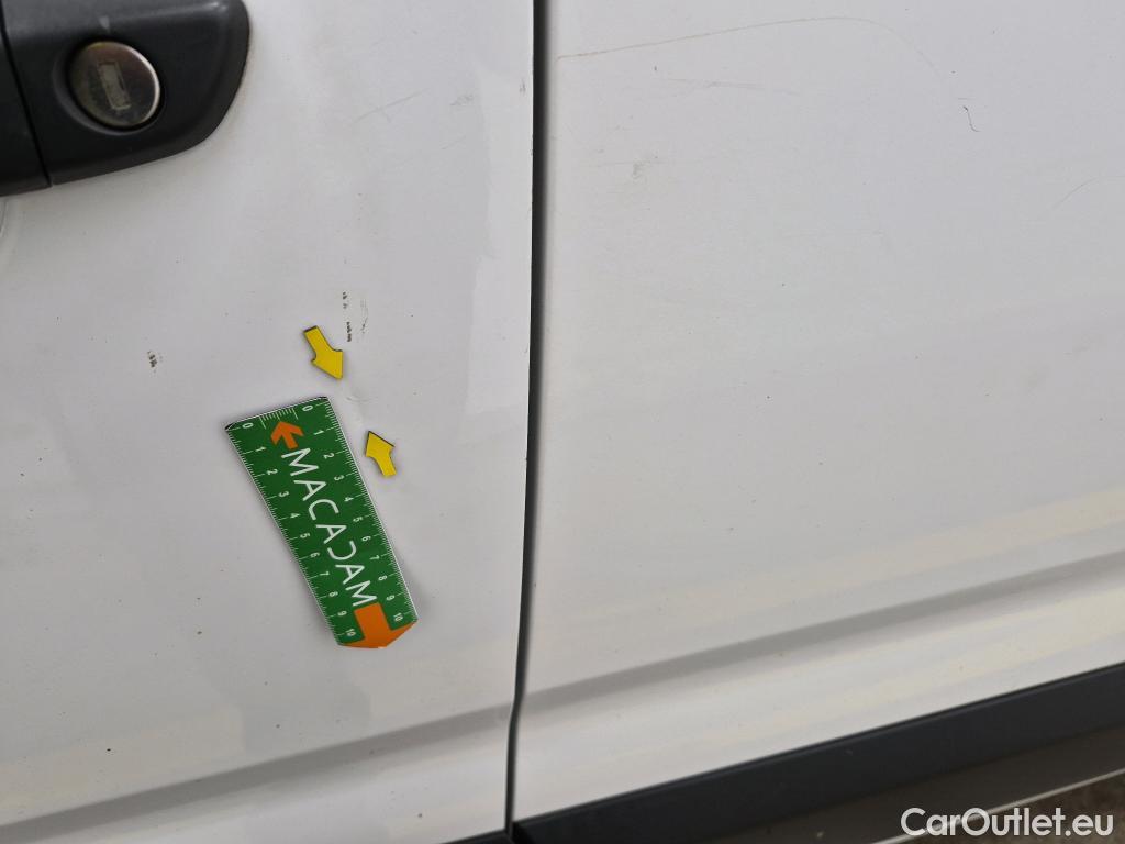  Peugeot  Partner PEUGEOT  / 2018 / 4P / Fourgonnette BHDI 100 S&S STANDARD 1000KG PREMIUM #26