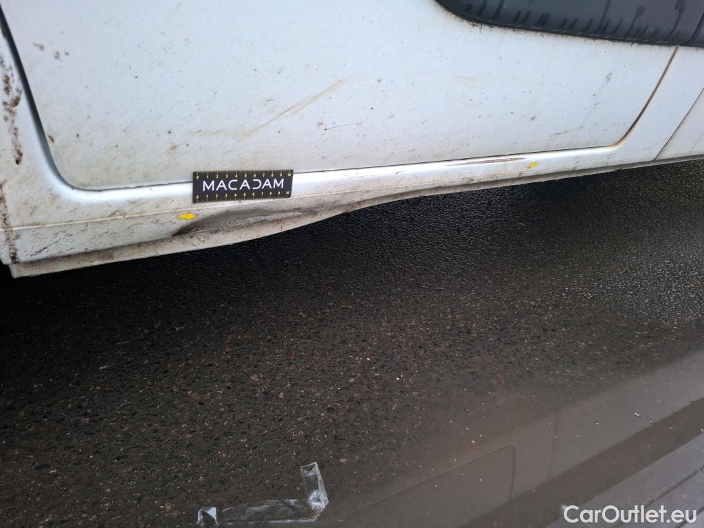  Renault  Master  Fourgon L2H2 3 5 Grand Confort dCi 125CV BVM6 E5 #14