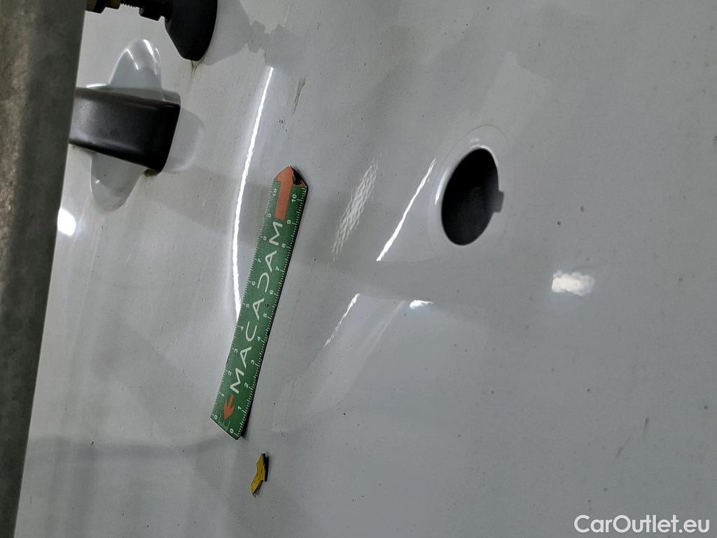  Renault  Master  III Fourgon L2H2 3 5 Grand Confort dCi 125CV BVM6 E5 #3