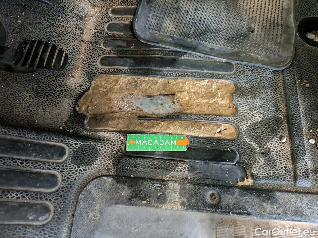  Renault  Master  III Fourgon L2H2 3 5 Grand Confort dCi 125CV BVM6 E5 #8