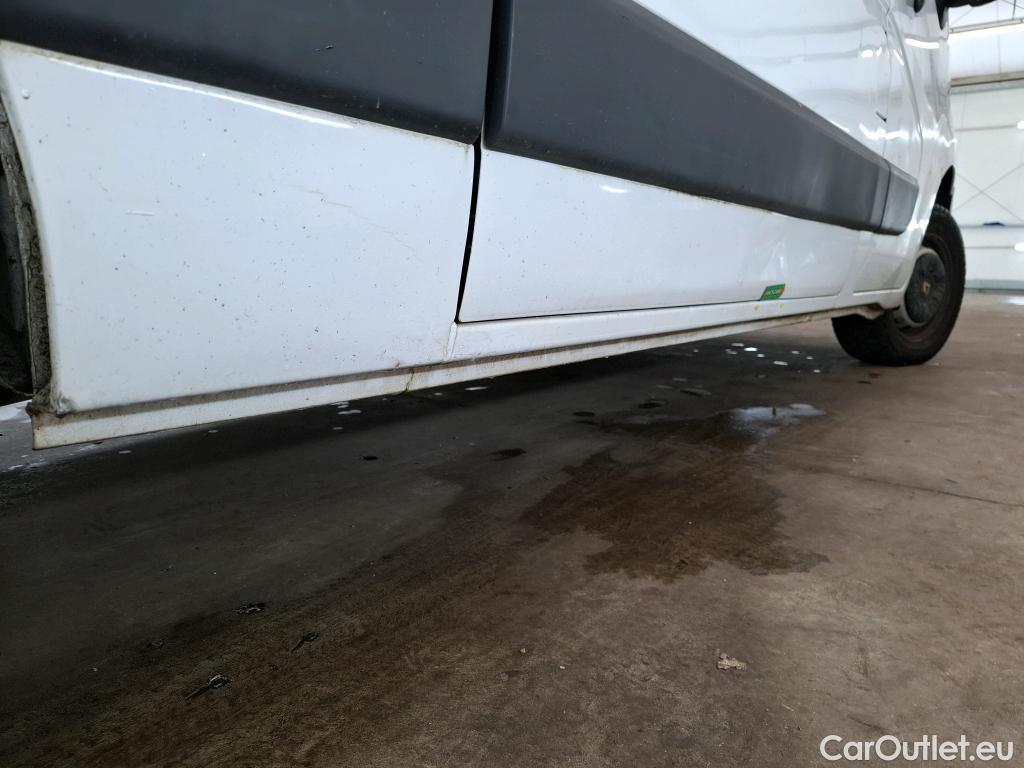  Renault  Master  III Fourgon L2H2 3 5 Grand Confort dCi 125CV BVM6 E5 #66