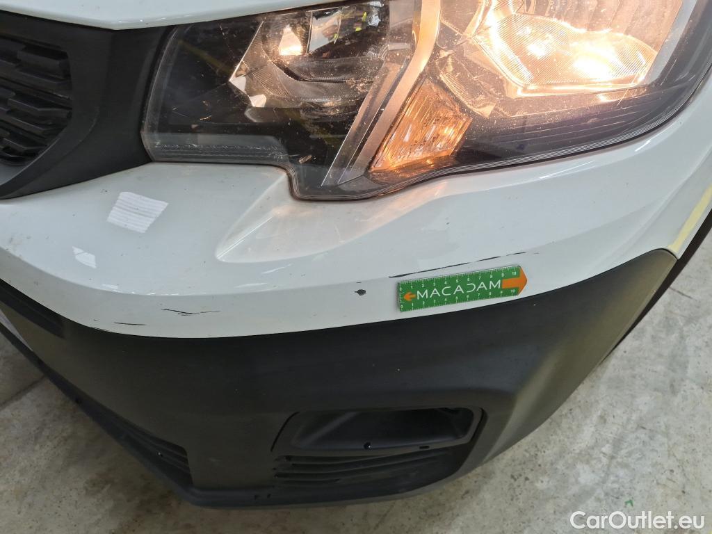  Peugeot  Partner PEUGEOT  / 2018 / 4P / Fourgonnette BHDI 100 S&S STANDARD 1000KG PREMIUM #2