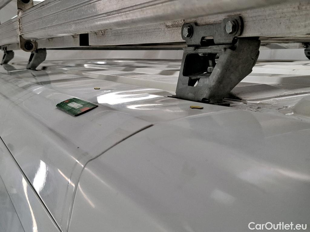  Peugeot  Boxer PEUGEOT  VU 4p Fourgon BLUEHDI 130 PREMIUM 333 L1H1 #28