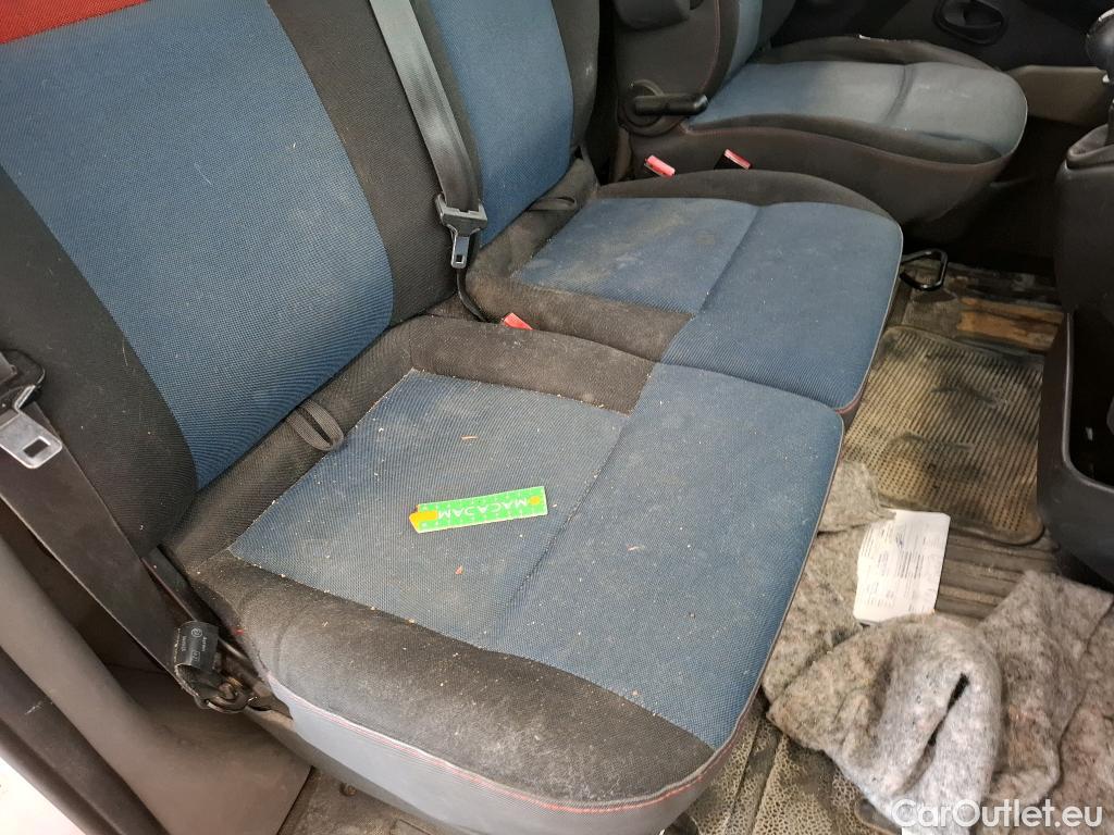  Renault  Master  III Fourgon L2H2 3 5 Grand Confort dCi 125CV BVM6 E5 #48