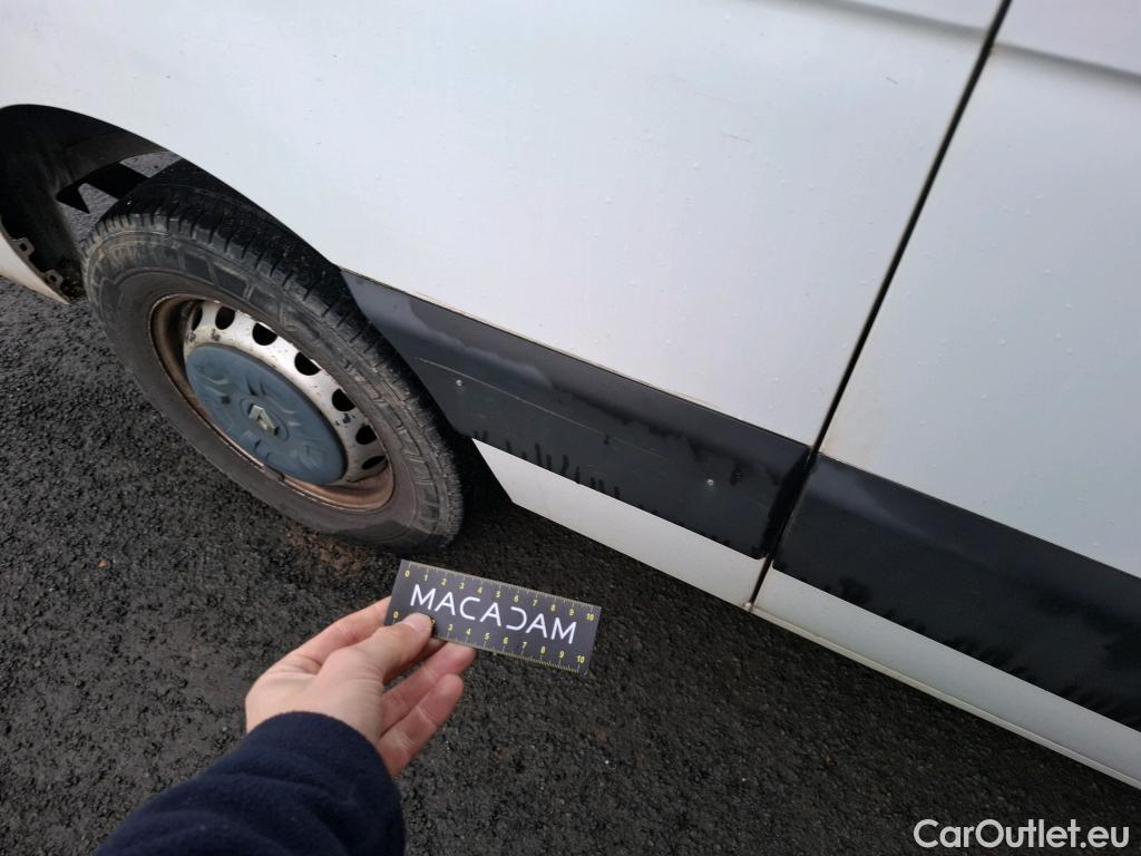  Renault  Master  Fourgon L2H2 3 5 Grand Confort dCi 125CV BVM6 E5 #24