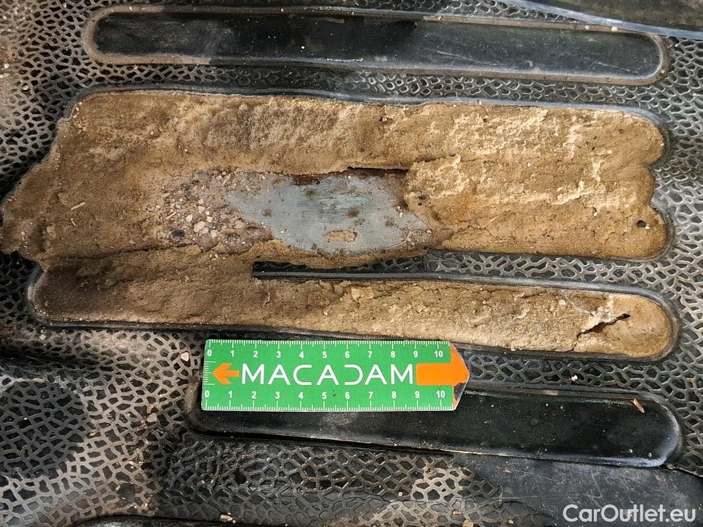  Renault  Master  III Fourgon L2H2 3 5 Grand Confort dCi 125CV BVM6 E5 #9