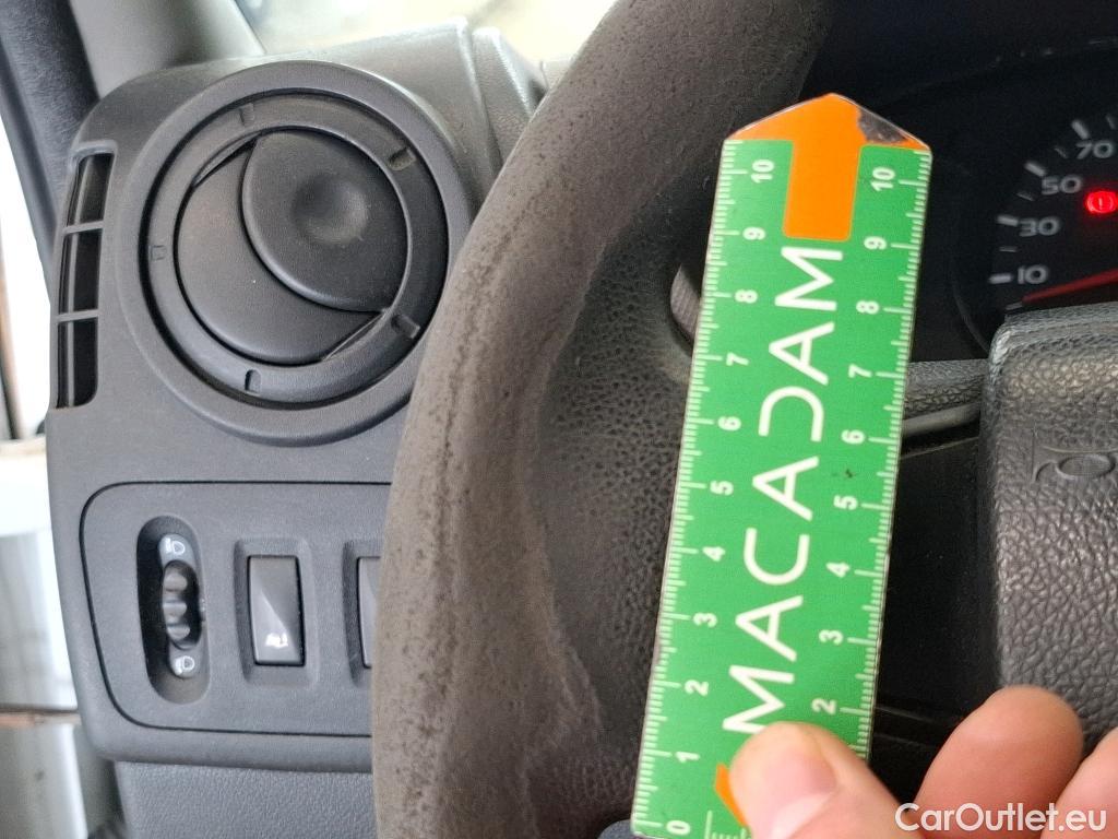  Renault  Master  III Fourgon L2H2 3 5 Grand Confort dCi 125CV BVM6 E5 #78