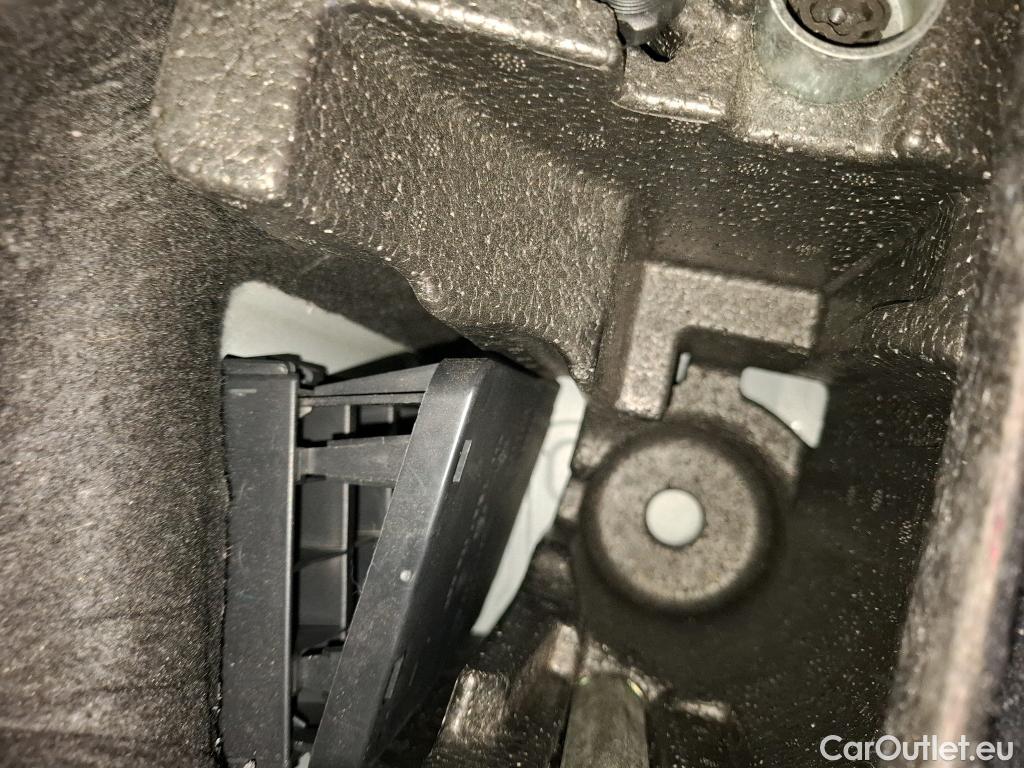  Bmw  X2 Série  sDrive 18i M Sport 1.5 140CV BVA7 E6dT #35