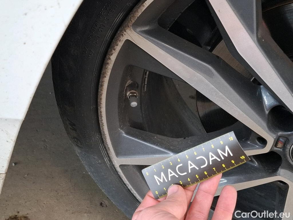  Bmw  X2 Série  sDrive 18i M Sport 1.5 140CV BVA7 E6dT #9