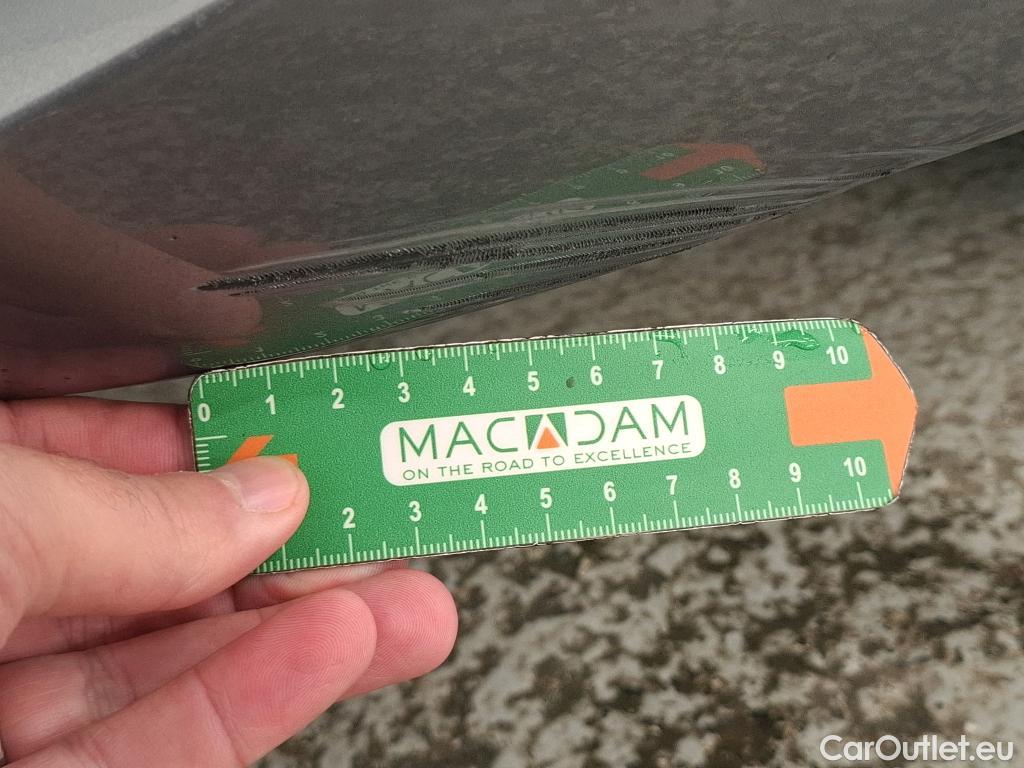  Bmw  Serie 1 BMW Série 1 / 2019 / 5P / Berline 116i DKG7 Business Design #7