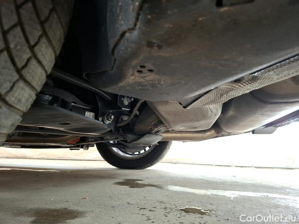  Bmw  Serie 3 BMW Série 3 Touring / 2019 / 5P / Break 320e 204ch Luxury BVA8 Hybride #17