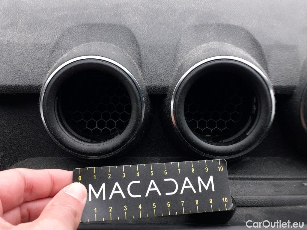  Dacia  Duster DACIA  / 2018 / 5P / todoterreno Comfort Blue dCi 85kW (115CV) 4X4 #33