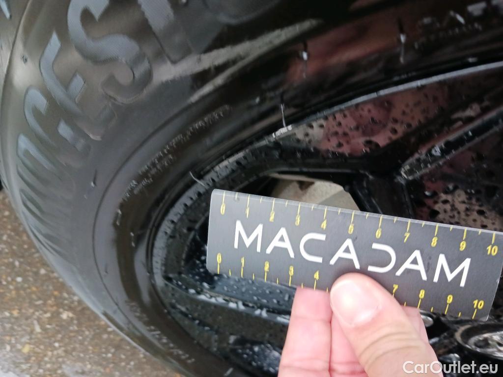  Toyota  RAV4 TOYOTA  / 2018 / 5P / todoterreno 2.5l 220H Feel! 4WD #24