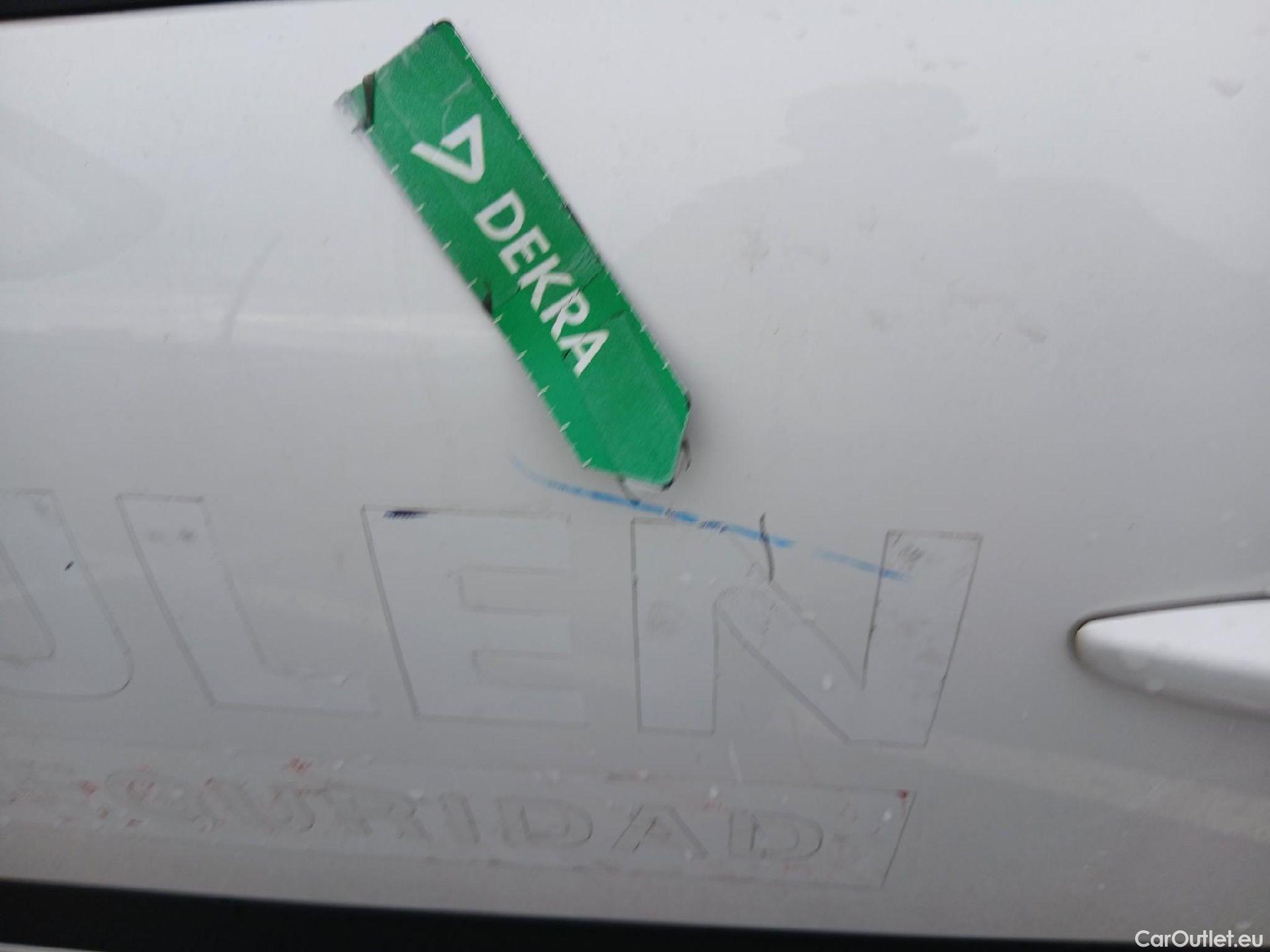  Citroen  C3 CITROEN  / 2020 / 5P / berlina con portón BlueHDi 75KW (100CV) S&S FEEL #29