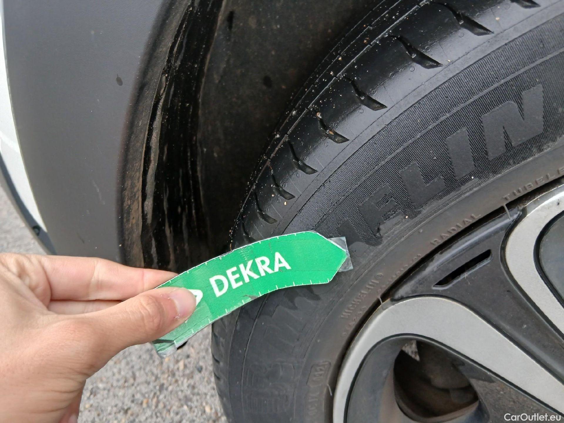  Citroen  C3 CITROEN  / 2020 / 5P / berlina con portón BlueHDi 75KW (100CV) S&S FEEL #9