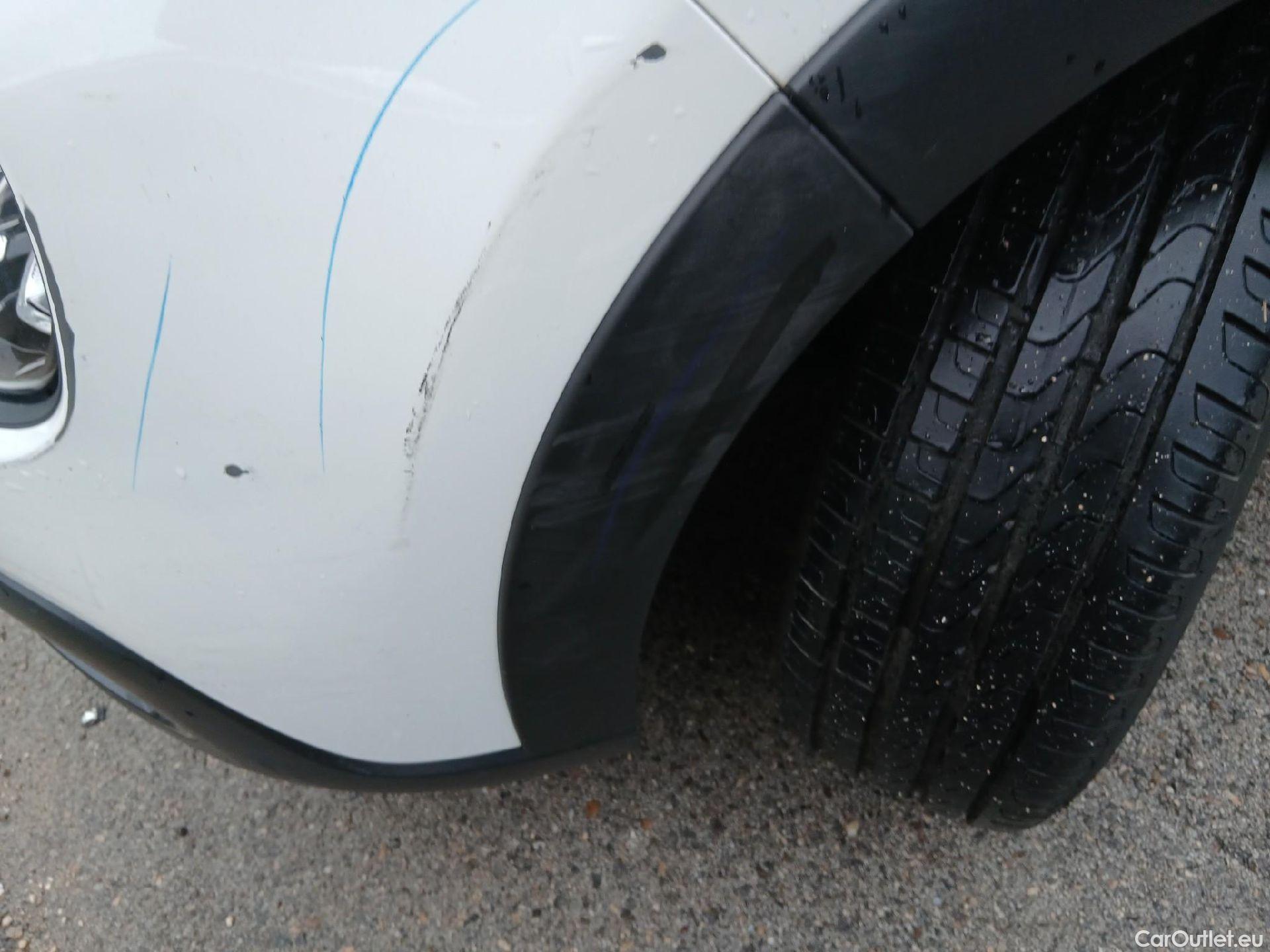  Citroen  C3 CITROEN  / 2020 / 5P / berlina con portón BlueHDi 75KW (100CV) S&S FEEL #23