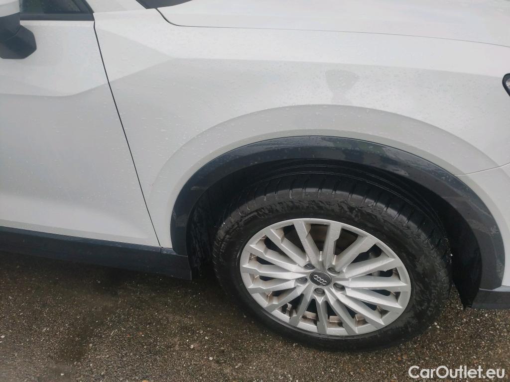  Audi  Q2 AUDI  / 2016 / 5P / todoterreno Design 30 TFSI 85kW (116CV) #5