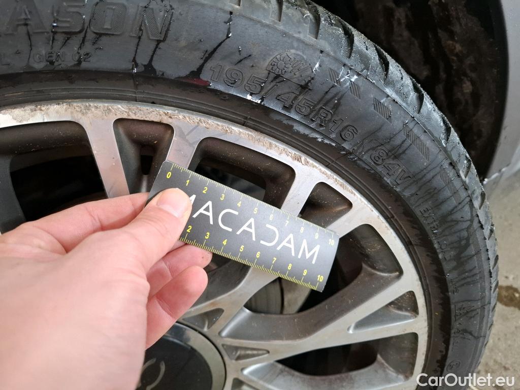  Fiat  500 FIAT  / 2015 / 3P / Berline 1.2 8V 69ch Star #8