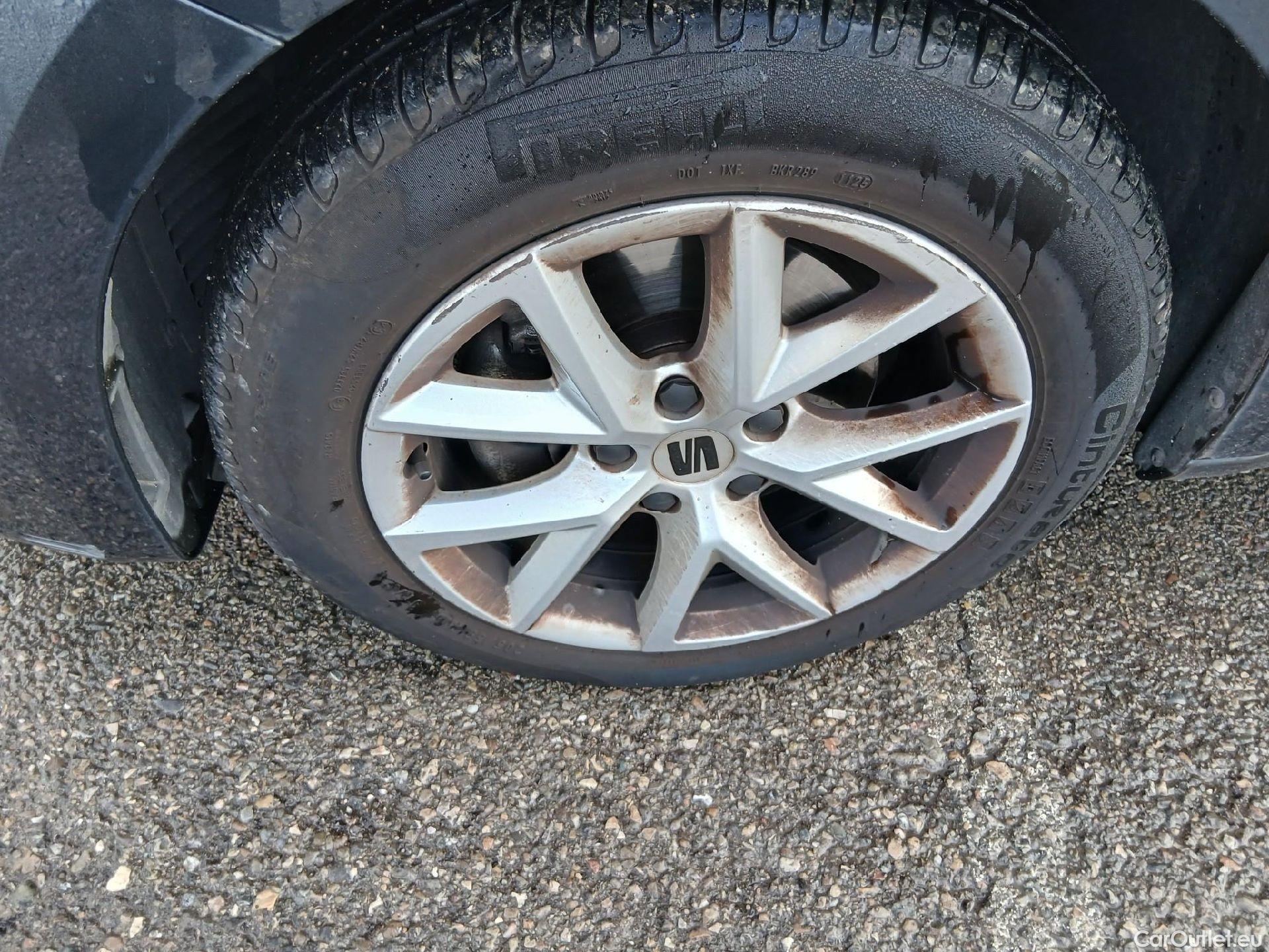  Land Rover  Discovery SEAT Nuevo León / 2020 / 5P / berlina con portón 2.0 TDI 85kW S&S Style Go(SP) #3