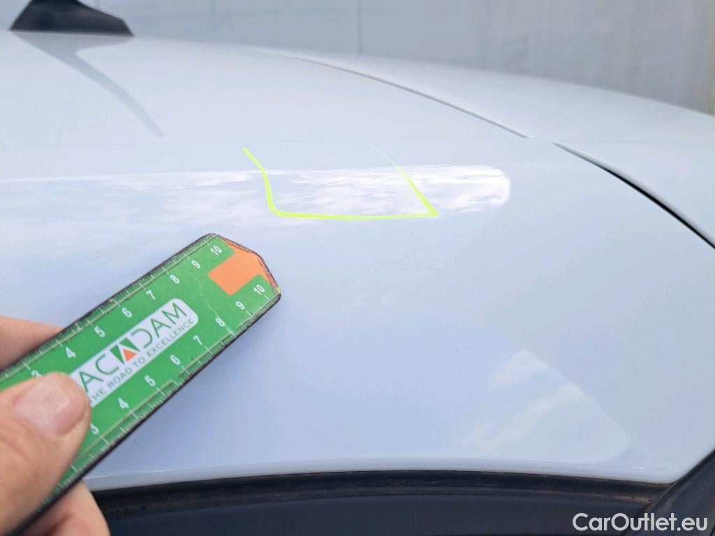  Renault  Captur RENAULT  / 2019 / 5P / todoterreno Intens TCe 90 (AC) #3