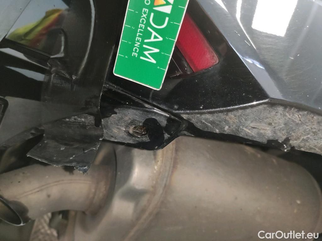  Toyota  Corolla TOYOTA  / 2019 / 5P / familiar 1.8 125H BUSINESS E-CVT TOURING SPORT #13