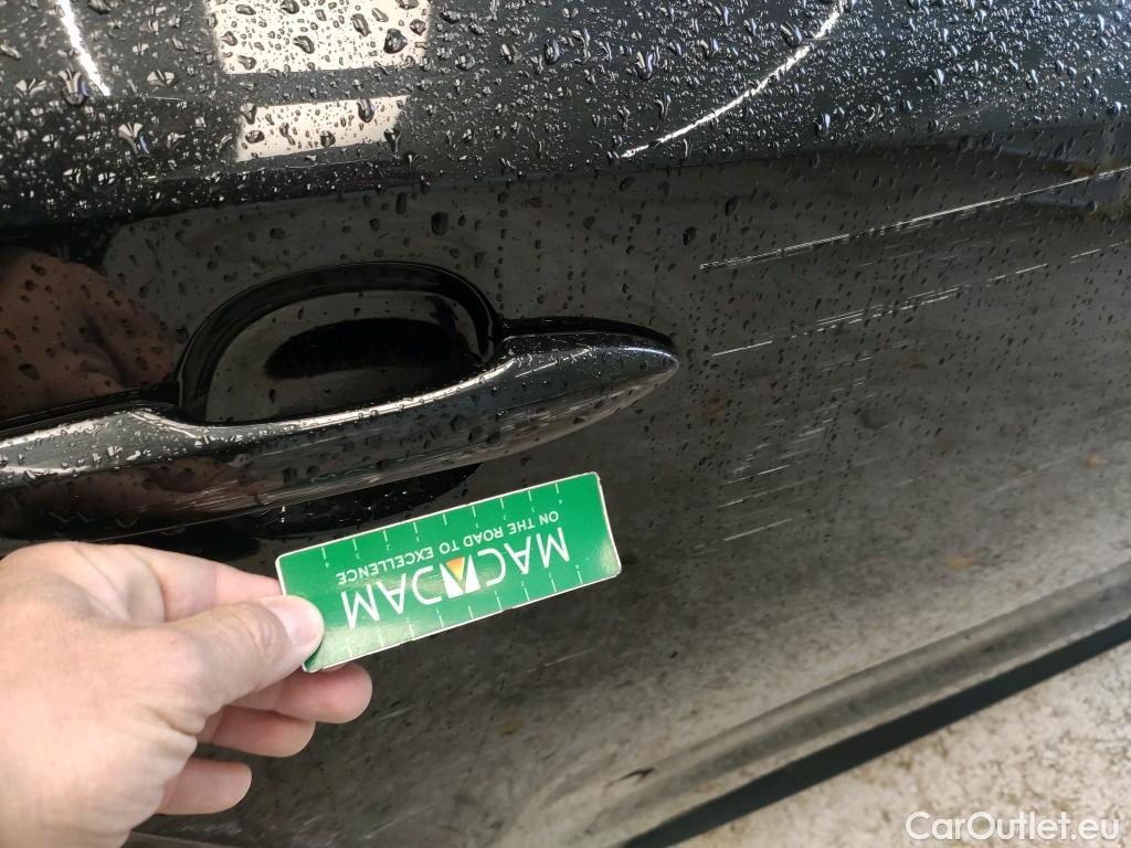  Toyota  Corolla TOYOTA  / 2019 / 5P / familiar 1.8 125H BUSINESS E-CVT TOURING SPORT #15