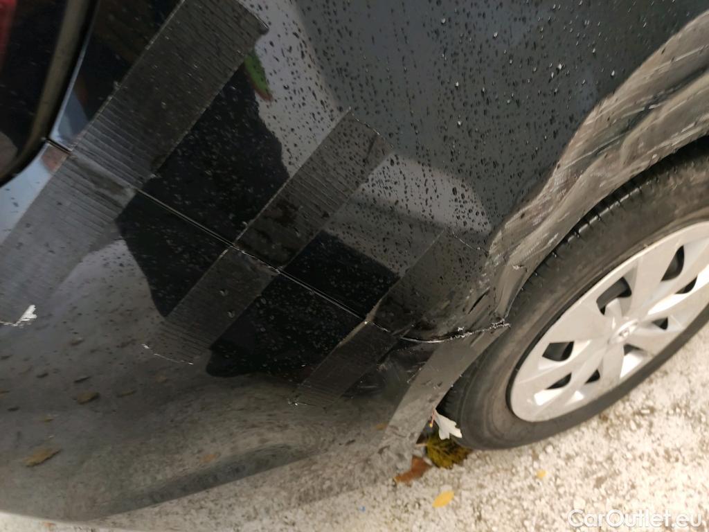  Toyota  Corolla TOYOTA  / 2019 / 5P / familiar 1.8 125H BUSINESS E-CVT TOURING SPORT #8