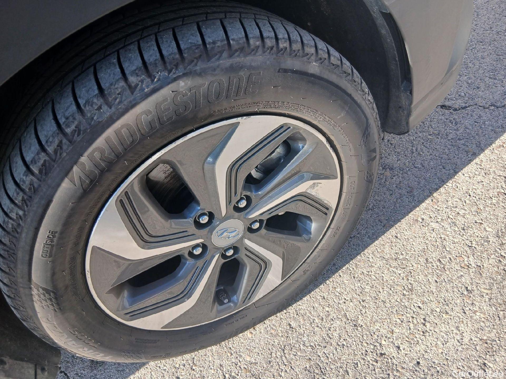  Hyundai  Konna HYUNDAI Kona / 2020 / 5P / todoterreno 1.6 GDI HEV Maxx DCT #30