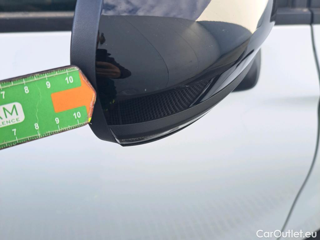  Renault  Captur RENAULT  / 2019 / 5P / todoterreno Intens TCe 90 (AC) #43